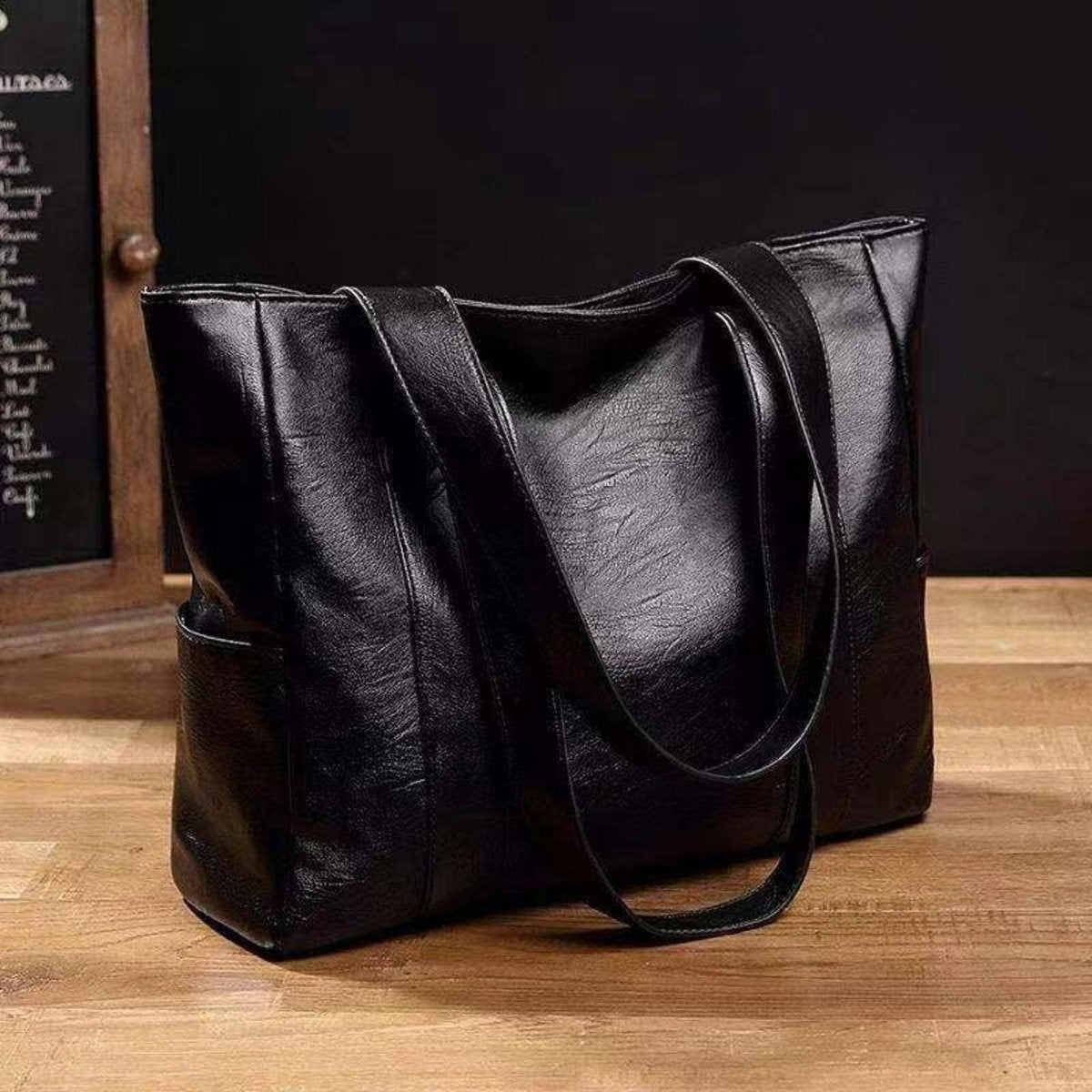 Women's Large-Capacity Vintage Soft Leather Shoulder Tote Bag - Schwarz