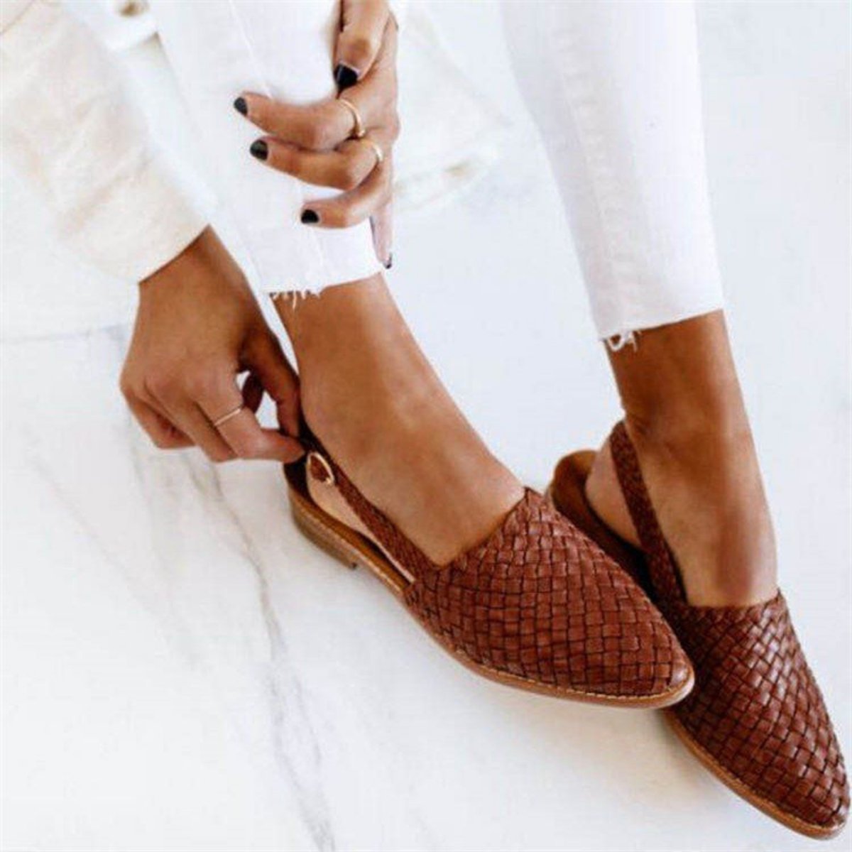 Women's Leather Woven Pointed-Toe Slingback Comfortable Sandals - Brown
