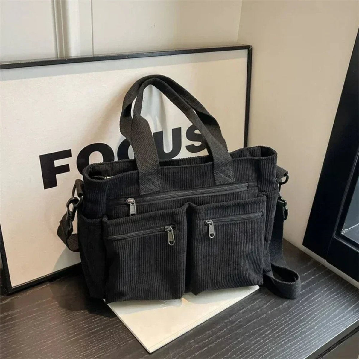 Corduroy Multi-Pocket Convertible Tote Bag - Schwarz