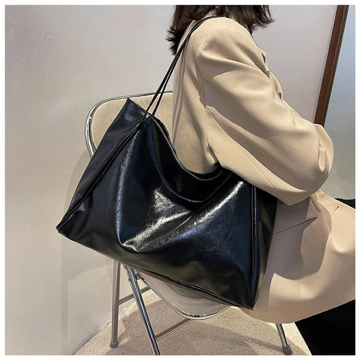 Women's Oversized Retro Faux Leather Shoulder Tote Bag