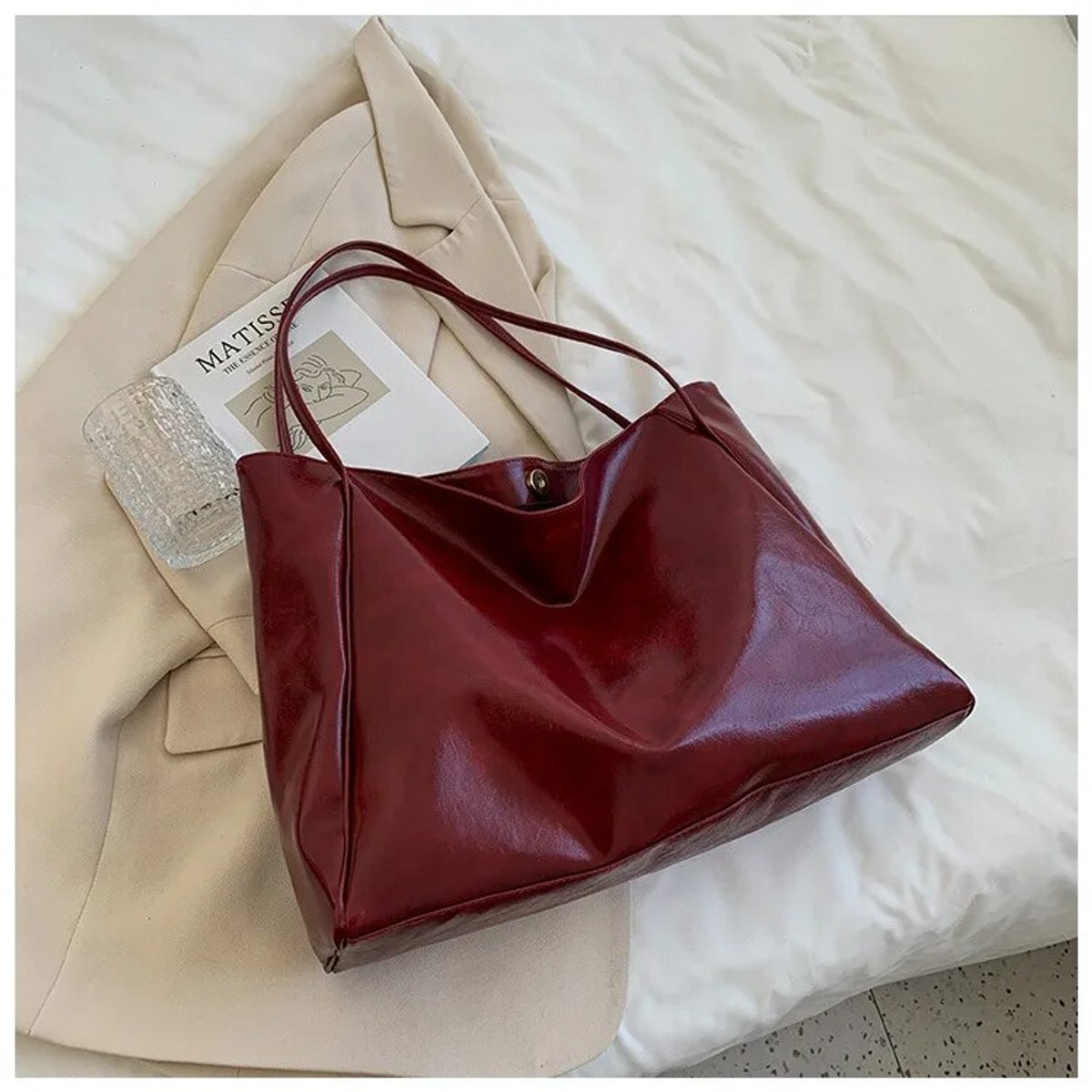 Women's Oversized Retro Faux Leather Shoulder Tote Bag - Rot