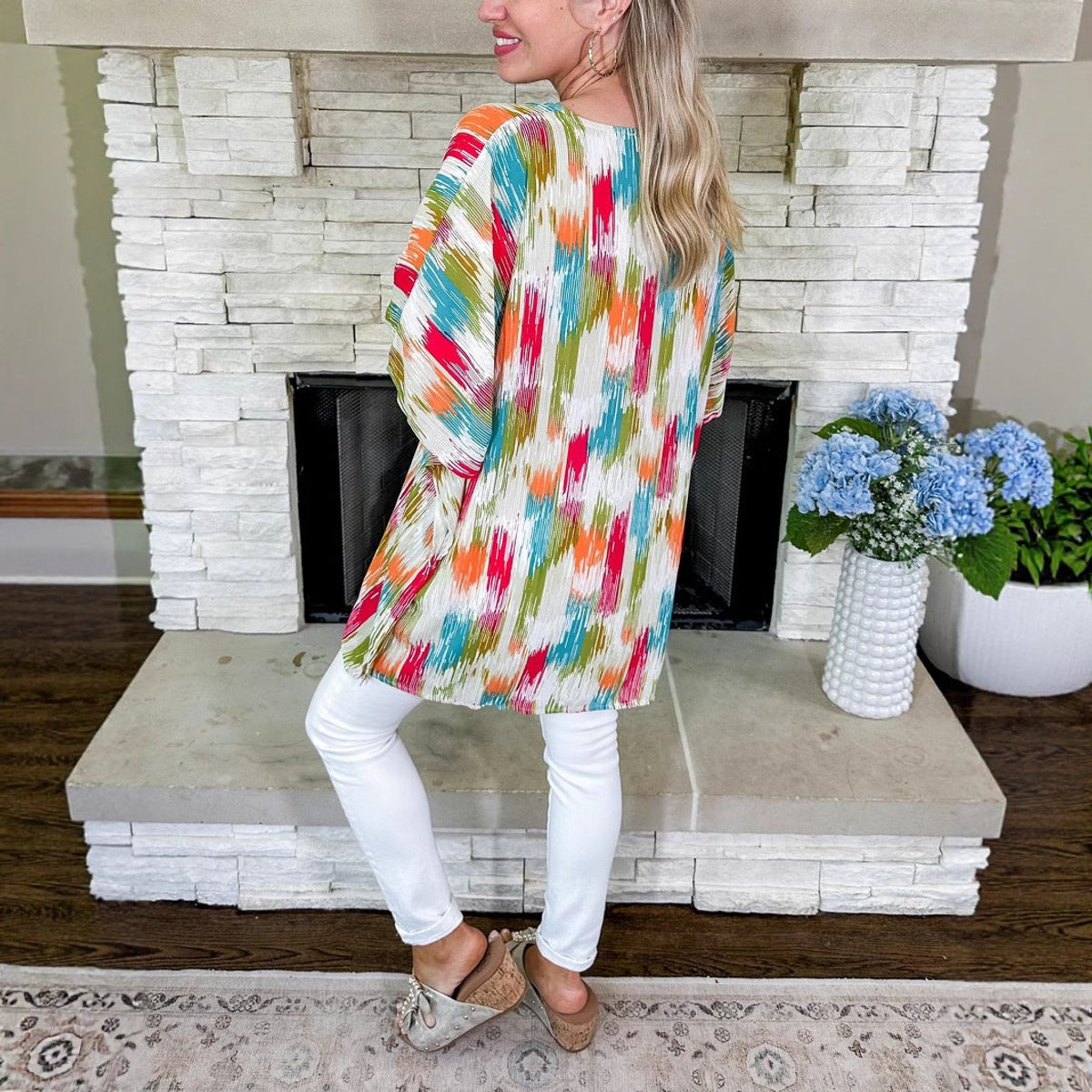 Women's Oversized V-Neck Colorful Print Relaxed Tunic Top